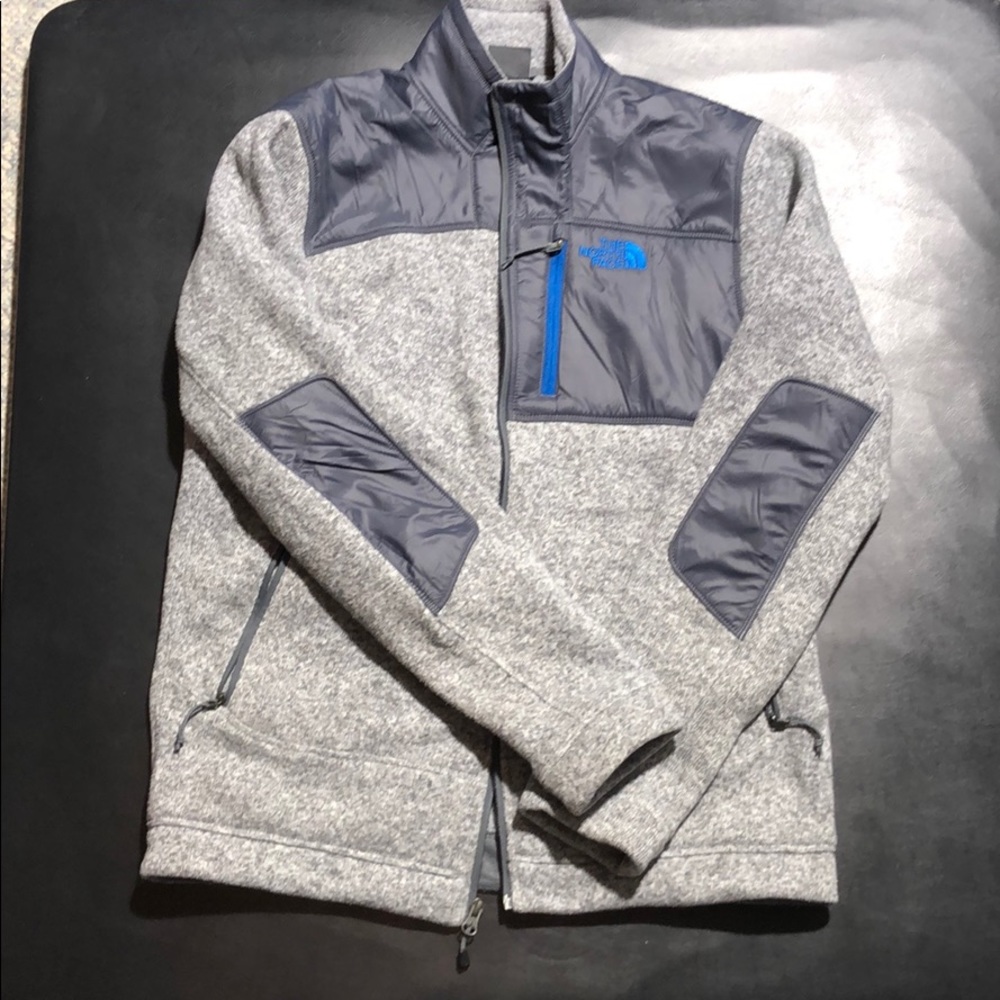 North Face Men’s zip up sweater